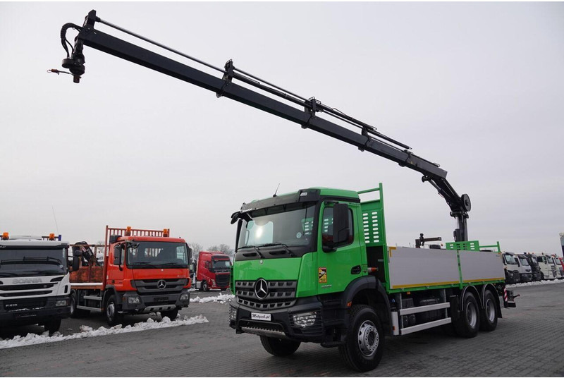 Mercedes-Benz AROCS 2636 / 6x4 / SKRZYNIOWY- 6,5 M / + HDS HIAB 4x wysów: 13 m - Camion platformă, Camion cu macara: Foto 2 Mercedes-Benz AROCS 2636 / 6x4 / SKRZYNIOWY- 6,5 M / + HDS HIAB 4x wysów: 13 m - Camion platformă, Camion cu macara: Foto 2