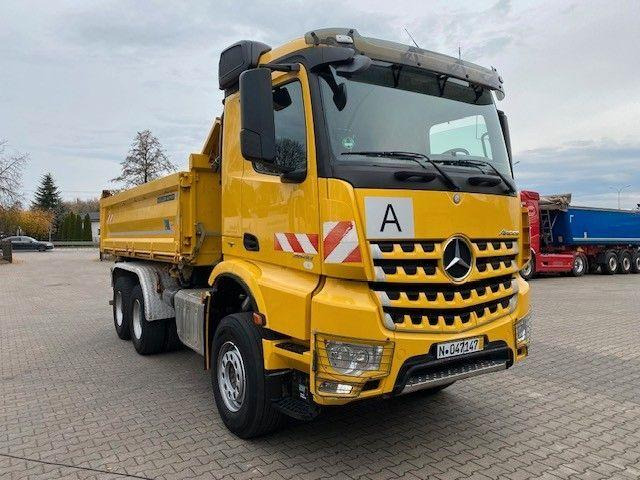 Mercedes-Benz AROCS 2648 - Camion basculantă: Foto 3 Mercedes-Benz AROCS 2648 - Camion basculantă: Foto 3