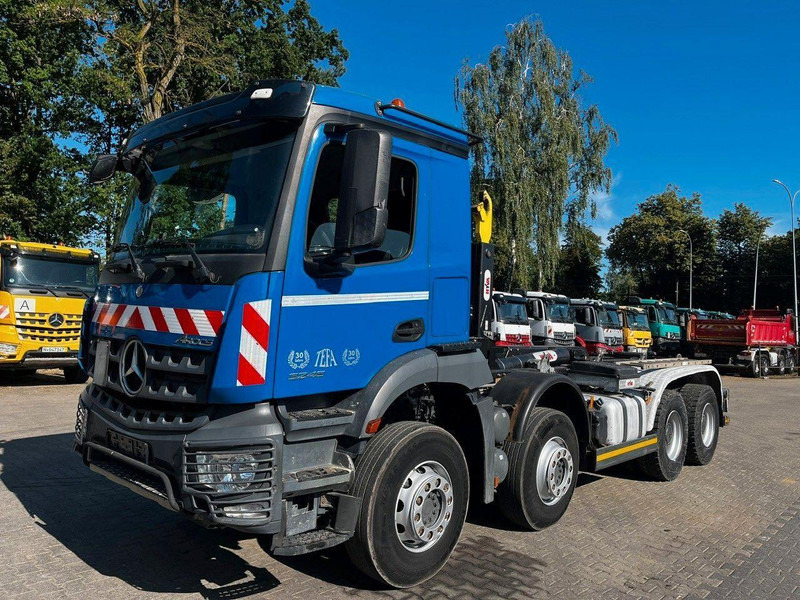 Mercedes-Benz AROCS 3246 8X4 ABROLLKIPPER HYVALIFT 26.57 - Camion cu cârlig: Foto 4 Mercedes-Benz AROCS 3246 8X4 ABROLLKIPPER HYVALIFT 26.57 - Camion cu cârlig: Foto 4