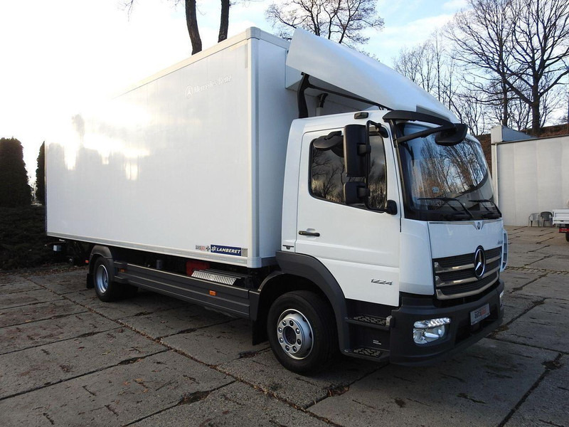 Mercedes-Benz ATEGO 12.24 KONTENER CHŁODNIA -10*C WINDA 16 PALET FUNKCJA GRZAN - Camion frigider: Foto 4 Mercedes-Benz ATEGO 12.24 KONTENER CHŁODNIA -10*C WINDA 16 PALET FUNKCJA GRZAN - Camion frigider: Foto 4