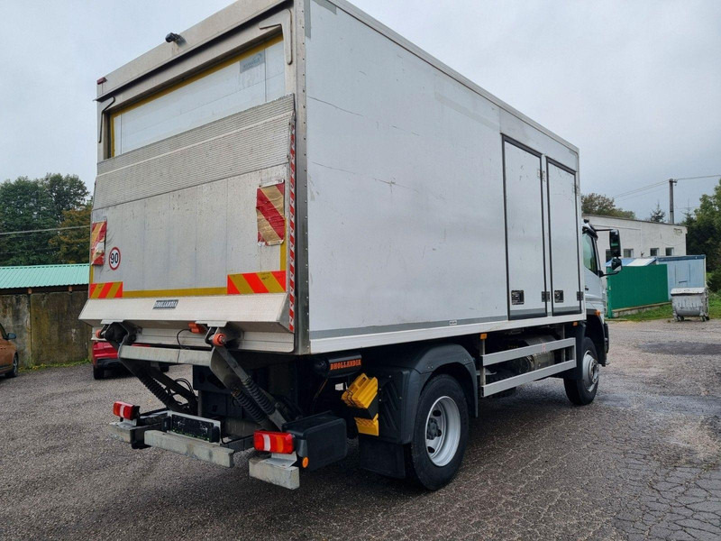 Mercedes-Benz ATEGO 1323 4x4 Refrigerated CARRIER XARIOS 600MT + Tail Lift - Camion frigider: Foto 2 Mercedes-Benz ATEGO 1323 4x4 Refrigerated CARRIER XARIOS 600MT + Tail Lift - Camion frigider: Foto 2