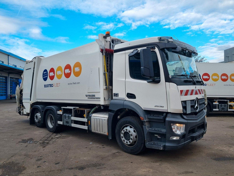 Mercedes-Benz Actros 2536 6x2 Faun Powerpress 524 Garbage truck - Autogunoiere: Foto 1 Mercedes-Benz Actros 2536 6x2 Faun Powerpress 524 Garbage truck - Autogunoiere: Foto 1