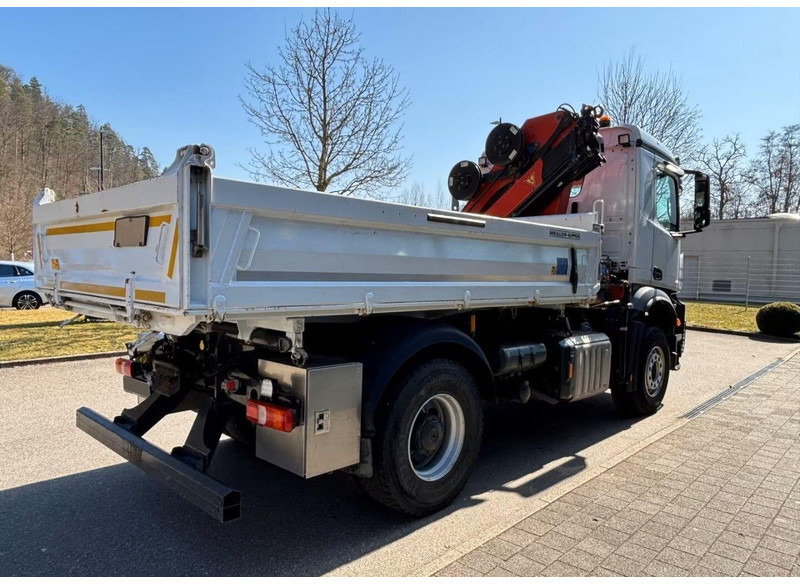 Mercedes-Benz Arocs 1840 - 3 way tipper truck + crane - Camion basculantă, Camion cu macara: Foto 3 Mercedes-Benz Arocs 1840 - 3 way tipper truck + crane - Camion basculantă, Camion cu macara: Foto 3