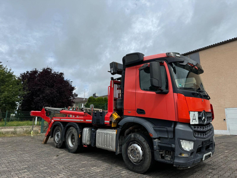Mercedes-Benz Arocs 2536 BL 6x2/Funkfernbe./VDL-ASK 18 TK - Camion transport containere/ Swap body, Camion cu macara: Foto 2 Mercedes-Benz Arocs 2536 BL 6x2/Funkfernbe./VDL-ASK 18 TK - Camion transport containere/ Swap body, Camion cu macara: Foto 2