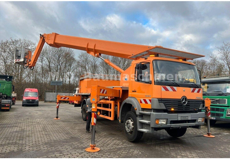 Mercedes-Benz Atego 1928 - Camion cu nacela: Foto 5 Mercedes-Benz Atego 1928 - Camion cu nacela: Foto 5