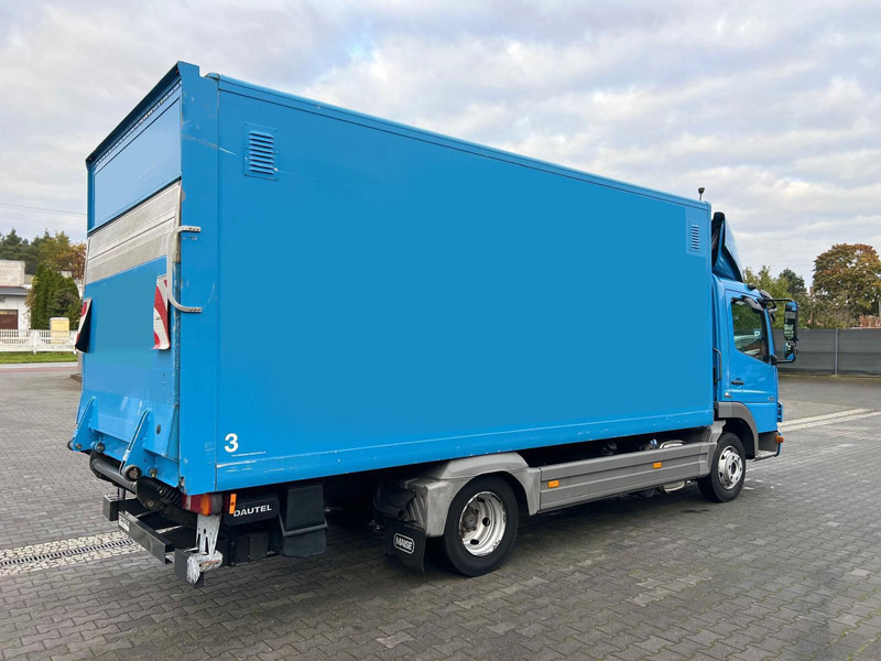 Mercedes-Benz Atego 818 BOX CONTAINER + LIFT 1.HAND (DE) - Camion furgon: Foto 4 Mercedes-Benz Atego 818 BOX CONTAINER + LIFT 1.HAND (DE) - Camion furgon: Foto 4