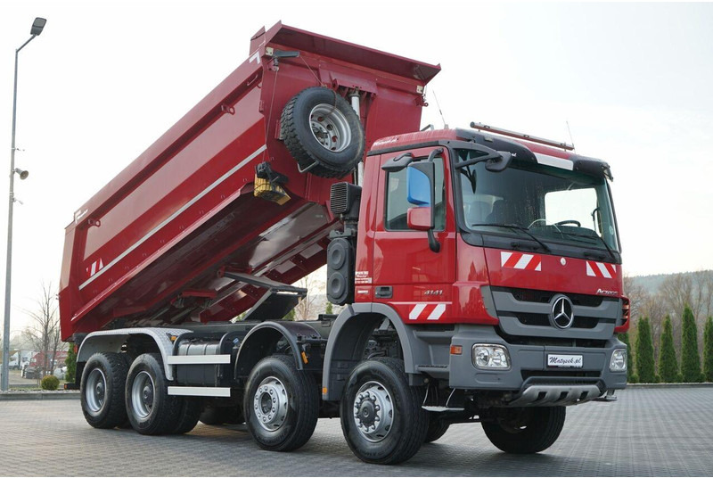 Mercedes-Benz CTROS 4141 / 8X6 / WYWROTKA TYLNOZSYPOWA / MEILLER KIPPER 5.3M / - Camion basculantă: Foto 2 Mercedes-Benz CTROS 4141 / 8X6 / WYWROTKA TYLNOZSYPOWA / MEILLER KIPPER 5.3M / - Camion basculantă: Foto 2