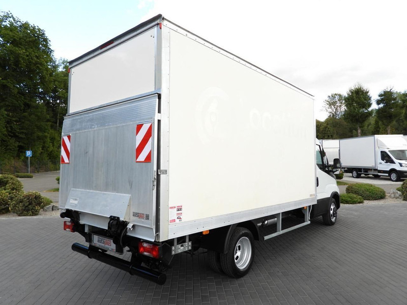 Mercedes-Benz SPRINTER 514 KONTENER WINDA 8 PALET TEMPOMAT BLIŹNIACZE KOŁA KLI - Autoutilitară box: Foto 3 Mercedes-Benz SPRINTER 514 KONTENER WINDA 8 PALET TEMPOMAT BLIŹNIACZE KOŁA KLI - Autoutilitară box: Foto 3