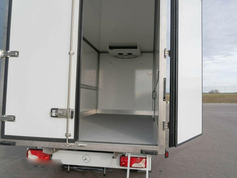 Mercedes-Benz Sprinter 316 CDI Hűtős Carrier Xarios 500 - Autoutilitară frigorifica: Foto 5 Mercedes-Benz Sprinter 316 CDI Hűtős Carrier Xarios 500 - Autoutilitară frigorifica: Foto 5