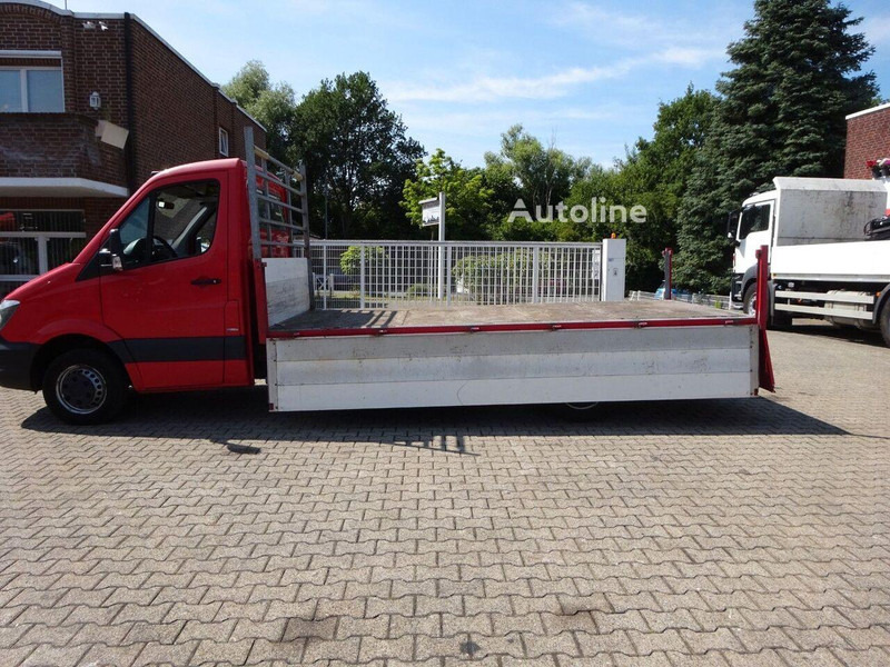 Mercedes-Benz Sprinter 519 - Flatbed - Autoutilitară cu platformă: Foto 4 Mercedes-Benz Sprinter 519 - Flatbed - Autoutilitară cu platformă: Foto 4