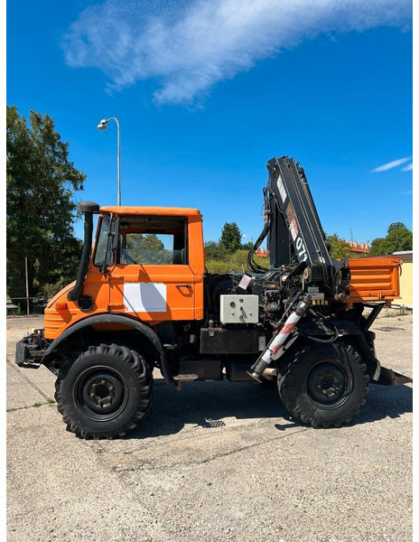 Mercedes-Benz UNIMOG U-900 - Motocultor: Foto 1 Mercedes-Benz UNIMOG U-900 - Motocultor: Foto 1