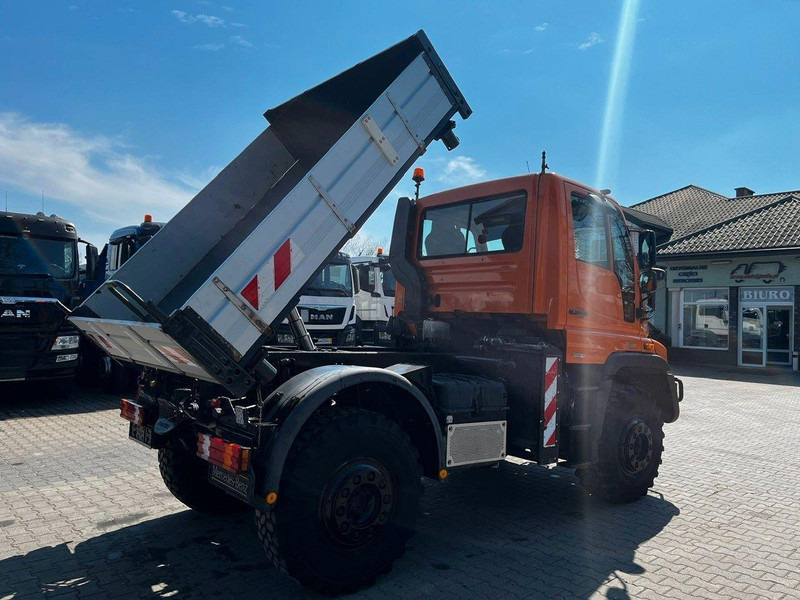 Mercedes-Benz UNIMOG U400 405/12 ZUGMASCHINE/ KIPPER - Autobasculantă: Foto 4 Mercedes-Benz UNIMOG U400 405/12 ZUGMASCHINE/ KIPPER - Autobasculantă: Foto 4