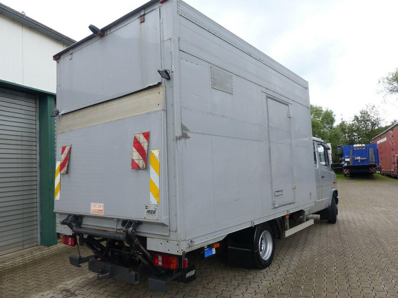 Mercedes-Benz Vario 818 Doka horse transporter + Tail lift - Camion transport cai: Foto 5 Mercedes-Benz Vario 818 Doka horse transporter + Tail lift - Camion transport cai: Foto 5