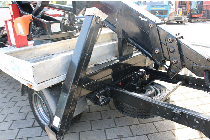 Nissan Cabstar E 120 Sequani Z20 - 20 meter - Camion cu nacela: Foto 5 Nissan Cabstar E 120 Sequani Z20 - 20 meter - Camion cu nacela: Foto 5