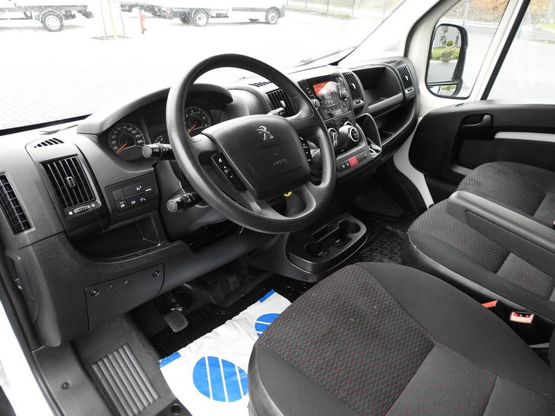 Peugeot BOXER SKRZYNIA PODWÓJNA KABINA DOKA 7 MIEJSC TEMPOMAT KLIMATYZAC - Autoutilitară cu platformă, Autoutilitară cabină dublă: Foto 2 Peugeot BOXER SKRZYNIA PODWÓJNA KABINA DOKA 7 MIEJSC TEMPOMAT KLIMATYZAC - Autoutilitară cu platformă, Autoutilitară cabină dublă: Foto 2