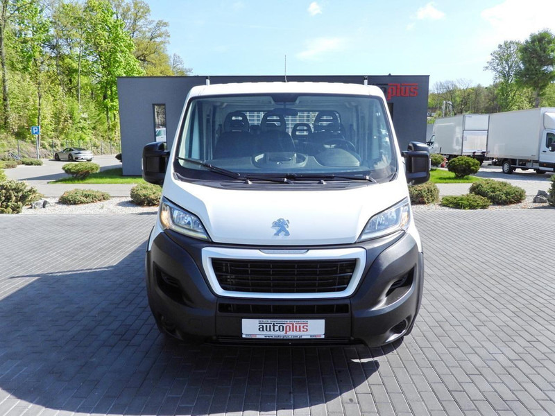 Peugeot BOXER  WYWROTKA PODWÓJNA KABINA DOKA 7 MIEJSC TEMPOMAT KLIMATYZA - Camion basculantă: Foto 5 Peugeot BOXER  WYWROTKA PODWÓJNA KABINA DOKA 7 MIEJSC TEMPOMAT KLIMATYZA - Camion basculantă: Foto 5