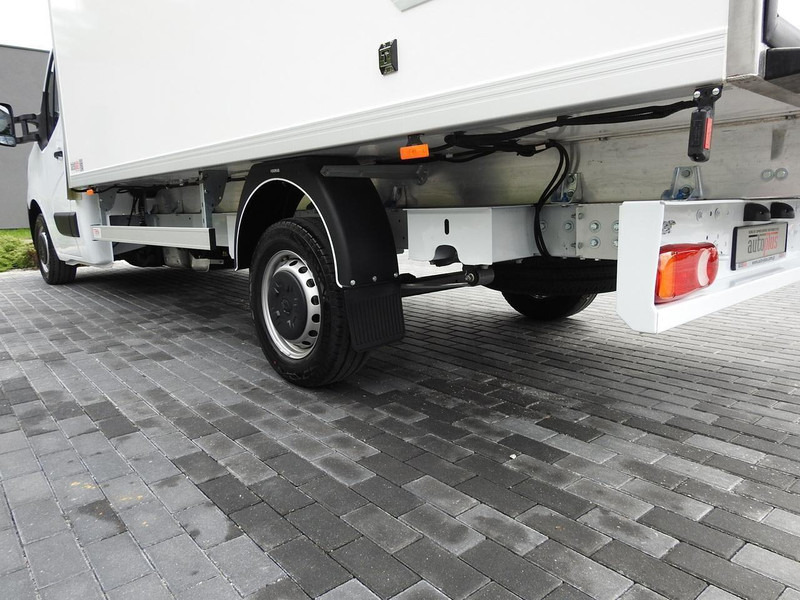 Autoutilitară frigorifica nou Renault MASTER NOWY CHŁODNIA KONTENER -10*C 8 PALET TEMPOMAT KLIMATYZACJ: Foto 17 Autoutilitară frigorifica nou Renault MASTER NOWY CHŁODNIA KONTENER -10*C 8 PALET TEMPOMAT KLIMATYZACJ: Foto 17