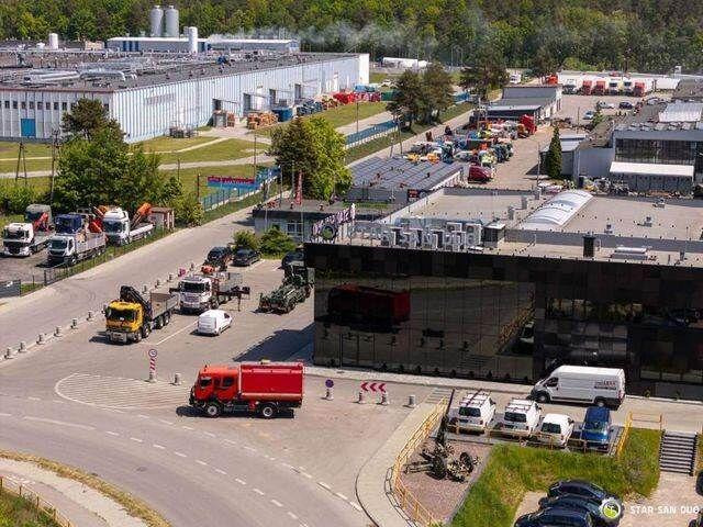 Renault MIDLUM 4x4 DOKA Brigade Double Cabin Camper - Camion şasiu, Camion cu macara: Foto 2 Renault MIDLUM 4x4 DOKA Brigade Double Cabin Camper - Camion şasiu, Camion cu macara: Foto 2