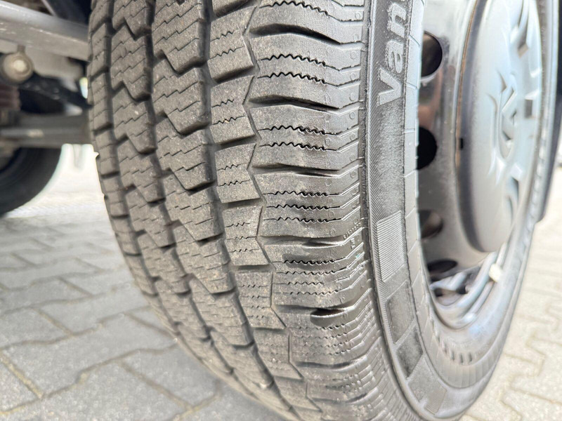 Autoutilitară frigorifica Renault Master 145 DCI Kontener 3x Drzwi 230V Chłodnia/Mroźnia do -12, S: Foto 8 Autoutilitară frigorifica Renault Master 145 DCI Kontener 3x Drzwi 230V Chłodnia/Mroźnia do -12, S: Foto 8