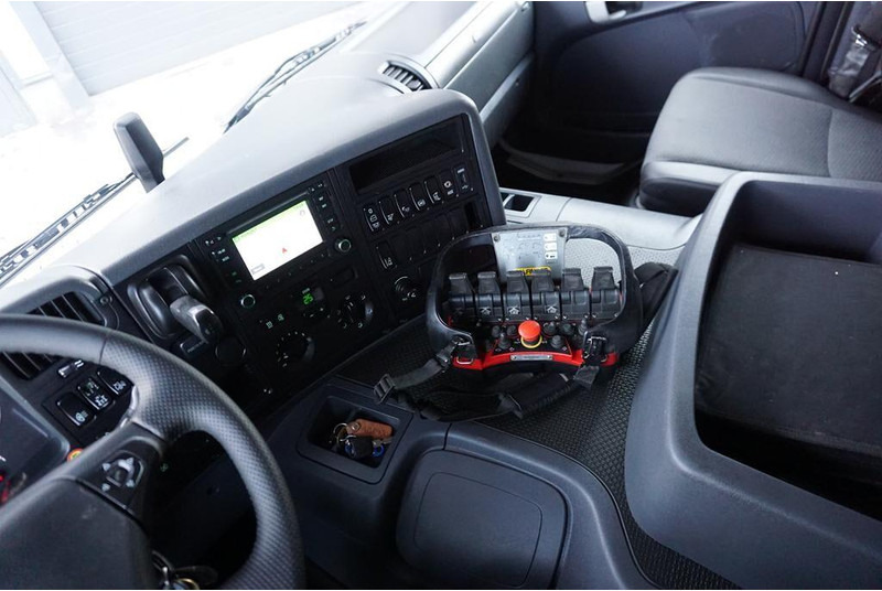 Camion platformă, Camion cu macara Scania P 250 / ACC / SKRZYNIOWY + HDS + WINDA / PALFINGER PK 12 002 - E: Foto 9