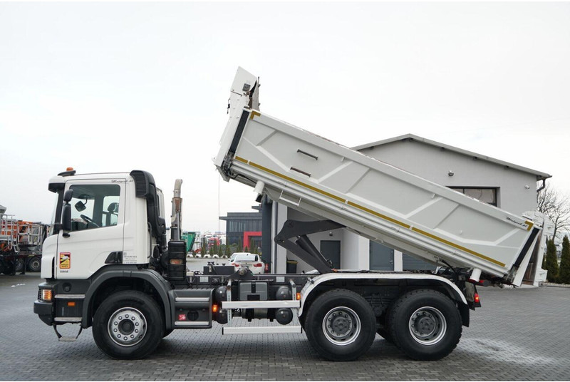 Scania P 410 / 6x4 / WYWROTKA DWU-STRONNA / HYDROBURTA / BOARDMATIC / - Camion basculantă: Foto 3 Scania P 410 / 6x4 / WYWROTKA DWU-STRONNA / HYDROBURTA / BOARDMATIC / - Camion basculantă: Foto 3