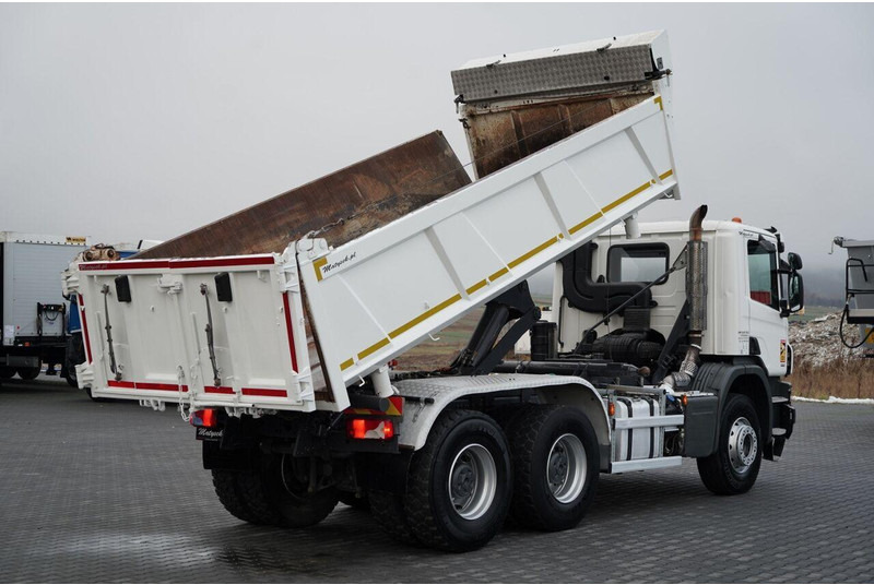 Scania P 410 / 6x4 / WYWROTKA DWU-STRONNA / HYDROBURTA / BOARDMATIC / - Camion basculantă: Foto 5 Scania P 410 / 6x4 / WYWROTKA DWU-STRONNA / HYDROBURTA / BOARDMATIC / - Camion basculantă: Foto 5