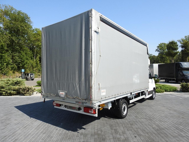 Volkswagen CRAFTER PLANDEKA 10 PALET WEBASTO TEMPOMAT KLIMATYZACJA LEDY 18 - Autoutilitară cu prelată: Foto 3 Volkswagen CRAFTER PLANDEKA 10 PALET WEBASTO TEMPOMAT KLIMATYZACJA LEDY 18 - Autoutilitară cu prelată: Foto 3