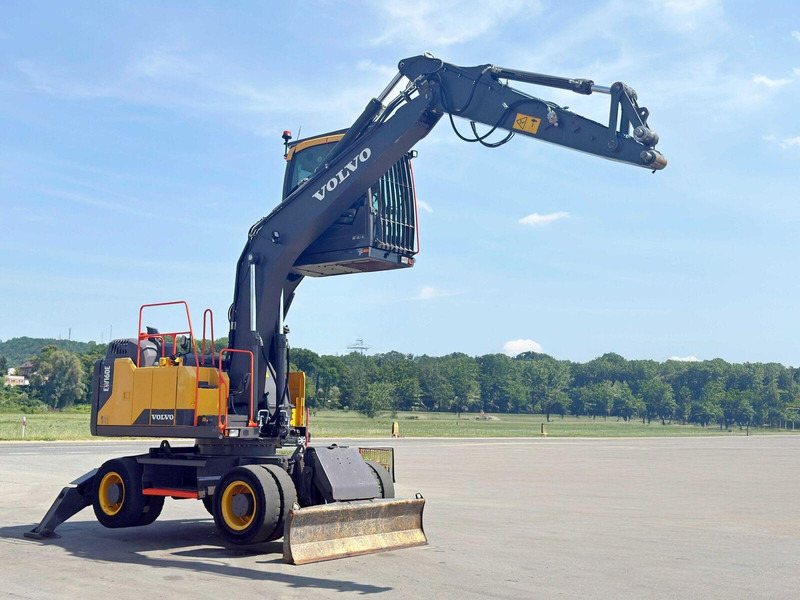 Volvo EW 160 E* Umschlagbagger * TOPZUSTAND - Excavator pe roţi: Foto 2 Volvo EW 160 E* Umschlagbagger * TOPZUSTAND - Excavator pe roţi: Foto 2