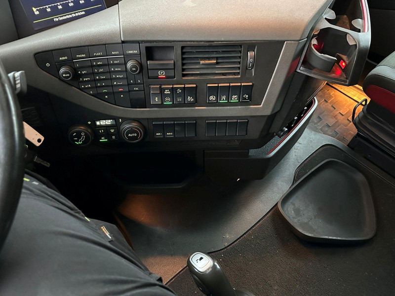 Volvo FH 13 460 + Palfinger PK 18002 - Camion platformă, Camion cu macara: Foto 5 Volvo FH 13 460 + Palfinger PK 18002 - Camion platformă, Camion cu macara: Foto 5