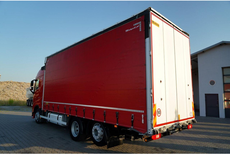 Volvo FH 460 / FIRANKA / 6x2 / PODNOSZONY DACH / I-PARK COOL / OŚ PODN - Camion cu prelată: Foto 5 Volvo FH 460 / FIRANKA / 6x2 / PODNOSZONY DACH / I-PARK COOL / OŚ PODN - Camion cu prelată: Foto 5