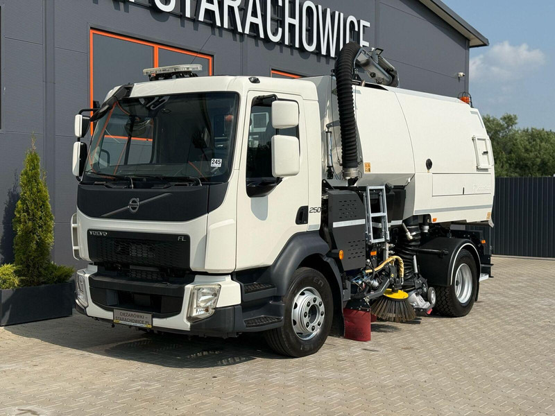 Volvo FL 15.250 - Măturătoare stradală: Foto 1 Volvo FL 15.250 - Măturătoare stradală: Foto 1