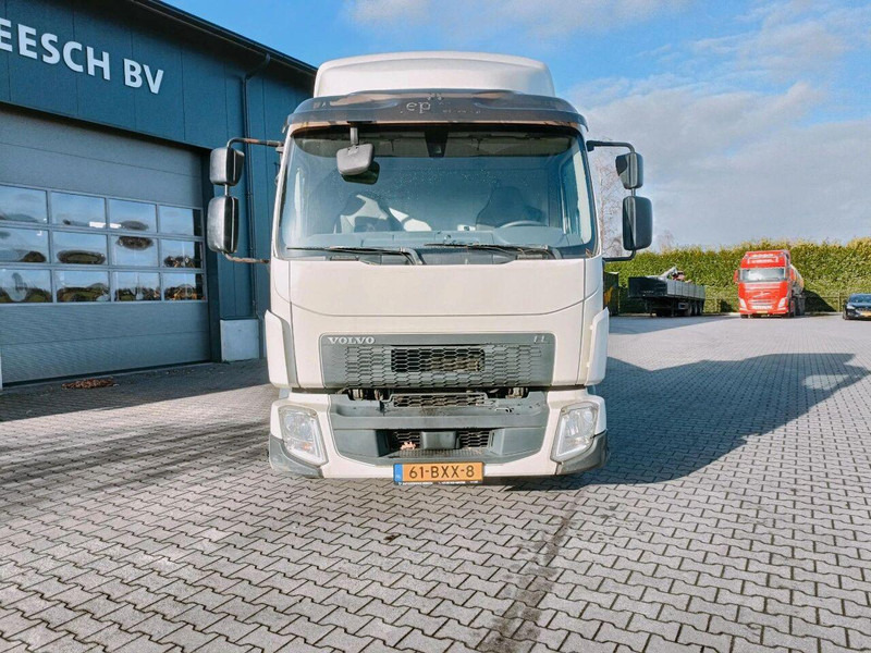 Volvo FL210 - Platform truck - Camion platformă: Foto 4 Volvo FL210 - Platform truck - Camion platformă: Foto 4