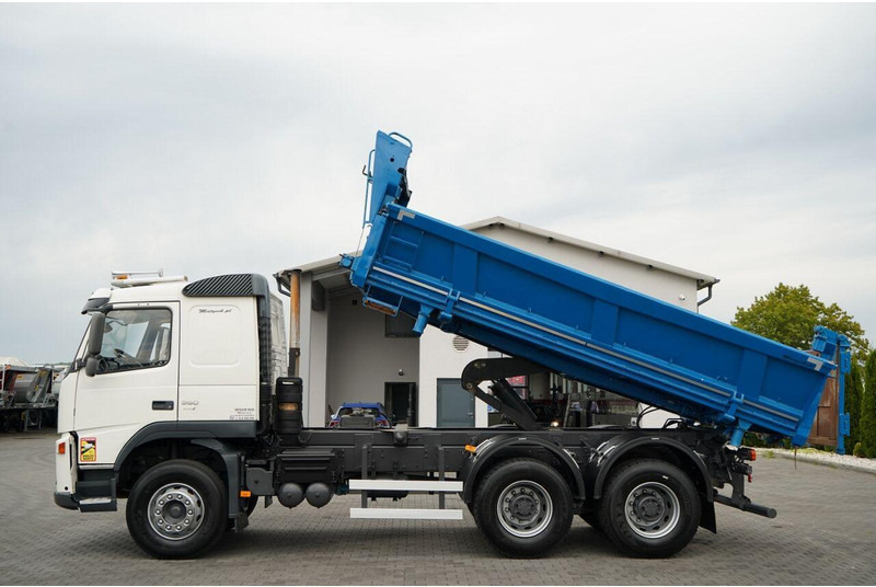 Volvo FM 360 / 6x4 / WYWROTKA DWUSTRONNA / HYDROBURTA / MANUAL / SPROW - Camion basculantă: Foto 3 Volvo FM 360 / 6x4 / WYWROTKA DWUSTRONNA / HYDROBURTA / MANUAL / SPROW - Camion basculantă: Foto 3