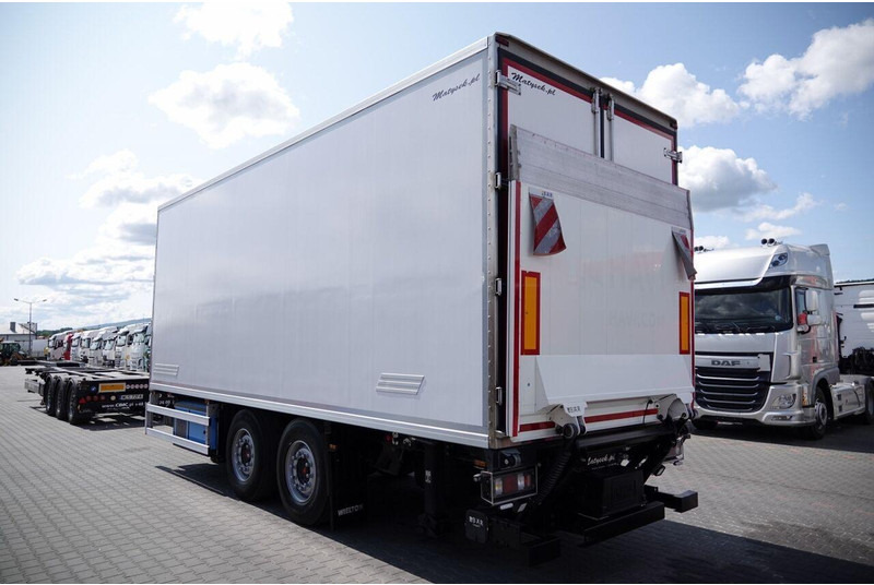 Wielton PRZYCZEPA CHŁODNIA / IGLOOCAR / THERMO KING - FRIGOBLOCK / WINDA - Remorcă frigider: Foto 3 Wielton PRZYCZEPA CHŁODNIA / IGLOOCAR / THERMO KING - FRIGOBLOCK / WINDA - Remorcă frigider: Foto 3