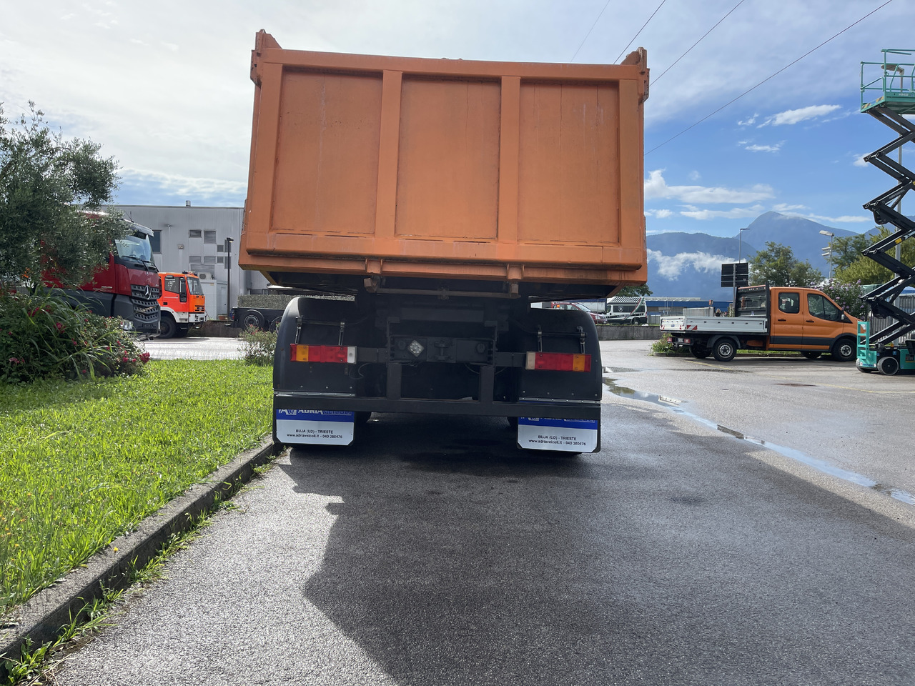 IVECO Trakker 450 - Camion basculantă: Foto 5 IVECO Trakker 450 - Camion basculantă: Foto 5