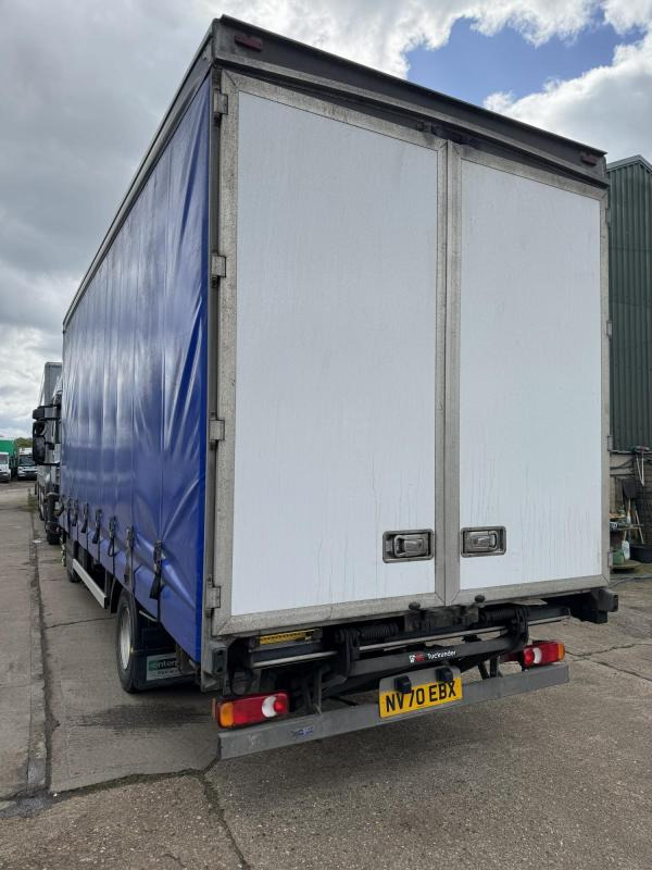 IVECO 75.160 Eurocargo 7.5 Ton Curtainside - Camion cu prelată: Foto 4 IVECO 75.160 Eurocargo 7.5 Ton Curtainside - Camion cu prelată: Foto 4