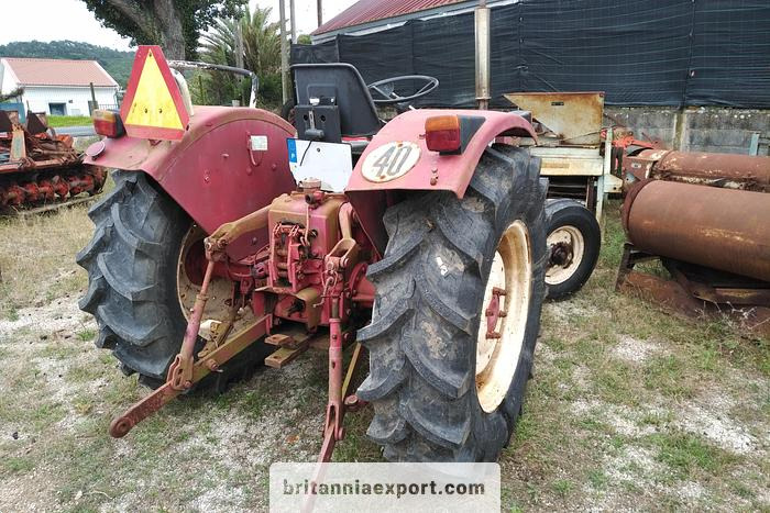 INTERNATIONAL 433 SA Farm Tractor | 2.5L Diesel | 4x2 | Brand New Tyres - Tractor agricol: Foto 4 INTERNATIONAL 433 SA Farm Tractor | 2.5L Diesel | 4x2 | Brand New Tyres - Tractor agricol: Foto 4