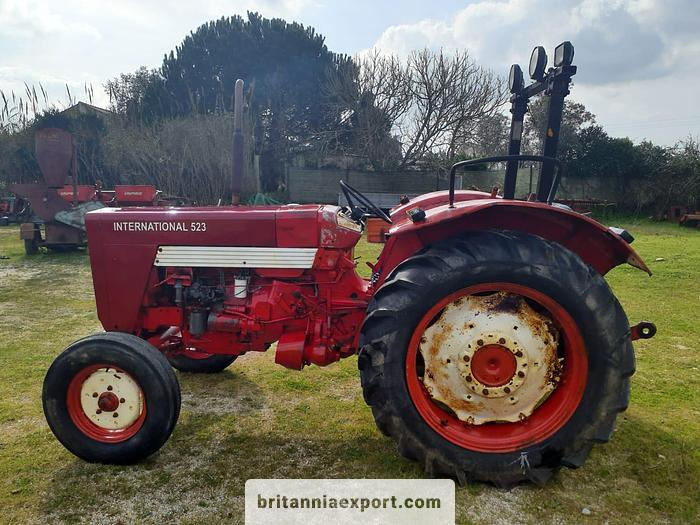 INTERNATIONAL 523 Farm Tractor | 2.9 diesel | 3 cylinder | - Tractor agricol: Foto 3 INTERNATIONAL 523 Farm Tractor | 2.9 diesel | 3 cylinder | - Tractor agricol: Foto 3