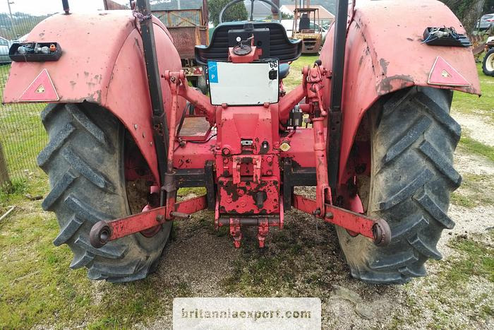 INTERNATIONAL 523 Farm Tractor | 2.9 diesel | 3 cylinder | - Tractor agricol: Foto 4 INTERNATIONAL 523 Farm Tractor | 2.9 diesel | 3 cylinder | - Tractor agricol: Foto 4