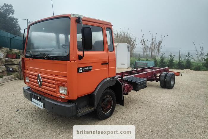 RENAULT Midliner S120 Turbo | Perkins 3.9 diesel engine | ZF manual - Camion şasiu: Foto 3 RENAULT Midliner S120 Turbo | Perkins 3.9 diesel engine | ZF manual - Camion şasiu: Foto 3