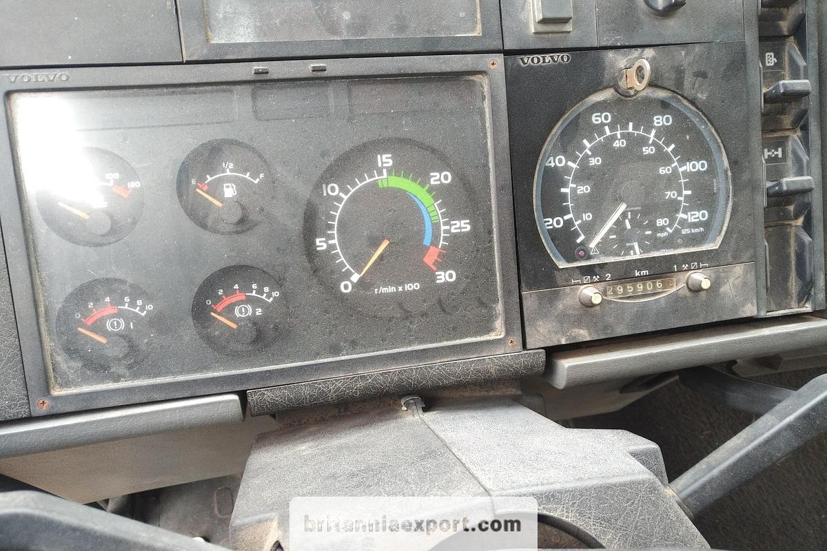 Camion şasiu VOLVO FL619 Intercooler | Manual Pump | 19 Ton | On 10 Studs | Full Springs Suspension |: Foto 13