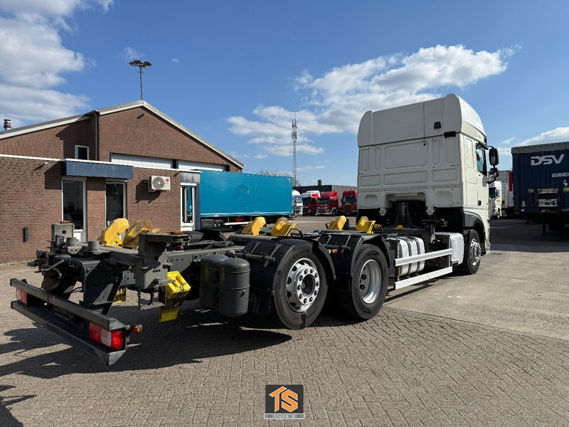 DAF XF 480 FAN SSC - LBW - RETARDER - BDF - KLIMA - GERMAN TRUCK - TOP! - Camion transport containere/ Swap body: Foto 4 DAF XF 480 FAN SSC - LBW - RETARDER - BDF - KLIMA - GERMAN TRUCK - TOP! - Camion transport containere/ Swap body: Foto 4