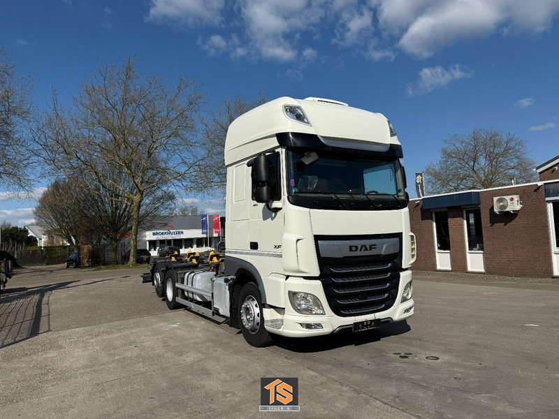 DAF XF 480 FAN SSC - LBW - RETARDER - BDF - KLIMA - GERMAN TRUCK - TOP! - Camion transport containere/ Swap body: Foto 2 DAF XF 480 FAN SSC - LBW - RETARDER - BDF - KLIMA - GERMAN TRUCK - TOP! - Camion transport containere/ Swap body: Foto 2