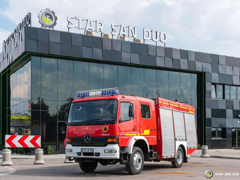 Mercedes-Benz 4x4 ATEGO 1225 CNBOP Fire Brigade - Camion: Foto 1 Mercedes-Benz 4x4 ATEGO 1225 CNBOP Fire Brigade - Camion: Foto 1