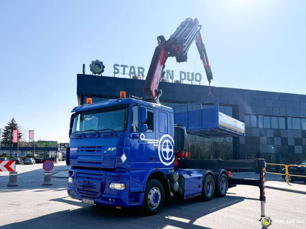 DAF XF 105.510 6x4 FASSI 450 FLY JIB Winch 5th - Camion cu macara: Foto 1 DAF XF 105.510 6x4 FASSI 450 FLY JIB Winch 5th - Camion cu macara: Foto 1
