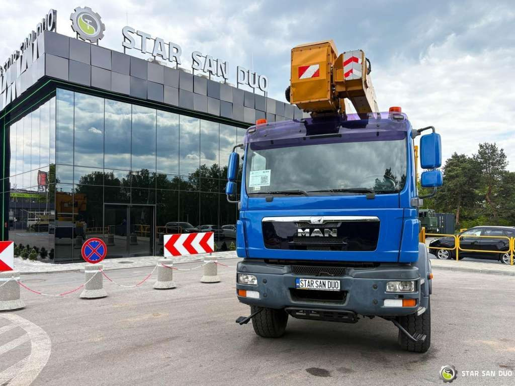 MAN TGM 18.330 4x4 MULTITEL J335 Truck Mounted Lift - Camion cu nacela: Foto 4 MAN TGM 18.330 4x4 MULTITEL J335 Truck Mounted Lift - Camion cu nacela: Foto 4