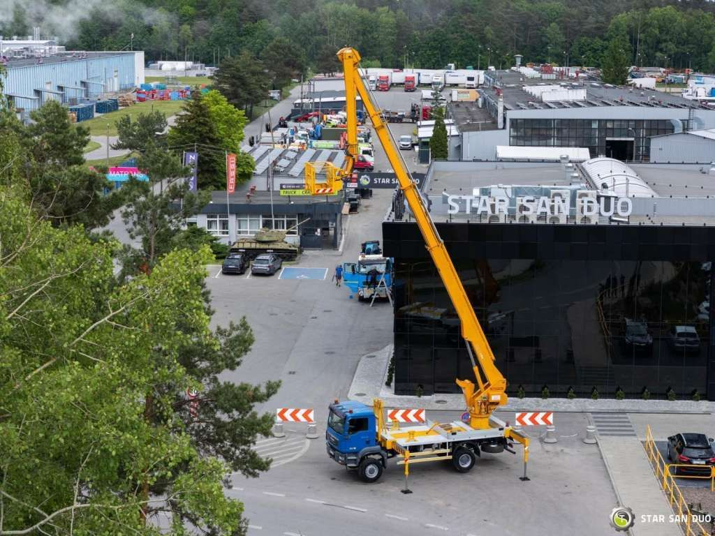 MAN TGM 18.330 4x4 MULTITEL J335 Truck Mounted Lift - Camion cu nacela: Foto 1 MAN TGM 18.330 4x4 MULTITEL J335 Truck Mounted Lift - Camion cu nacela: Foto 1