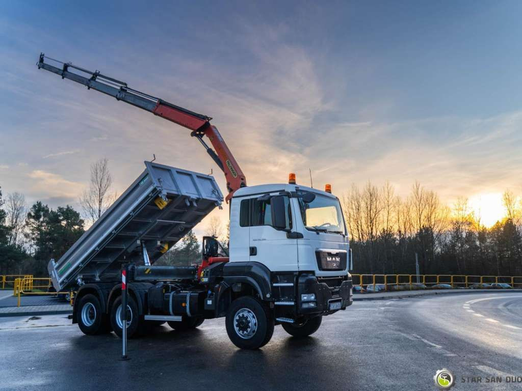 MAN TGS 26.360 6x6 PALFINGER PK 18001 EH Crane Kipe - Camion cu macara: Foto 4 MAN TGS 26.360 6x6 PALFINGER PK 18001 EH Crane Kipe - Camion cu macara: Foto 4