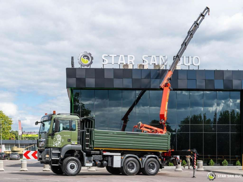 MAN TGS 35.480 PALFINGER PK 20002 HDS Grapple Tippe - Camion cu macara: Foto 3 MAN TGS 35.480 PALFINGER PK 20002 HDS Grapple Tippe - Camion cu macara: Foto 3
