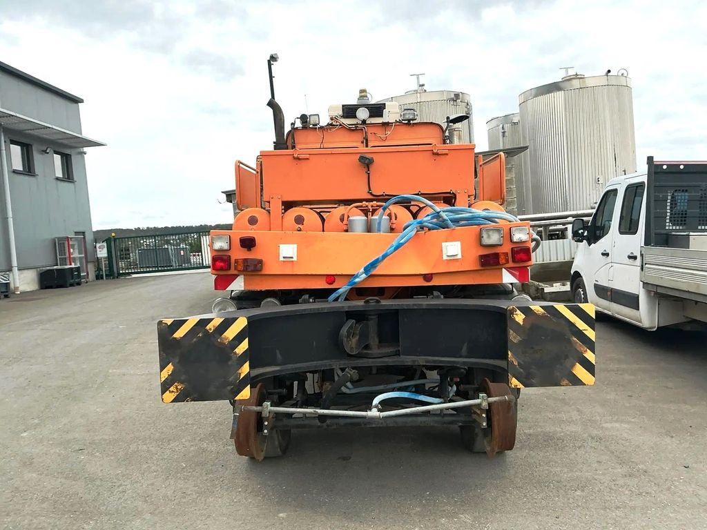 Unimog 1650 4x4 ZAGRO SCHIENEN TWO WAY RAIL ROAD - Maşina comunala: Foto 4 Unimog 1650 4x4 ZAGRO SCHIENEN TWO WAY RAIL ROAD - Maşina comunala: Foto 4